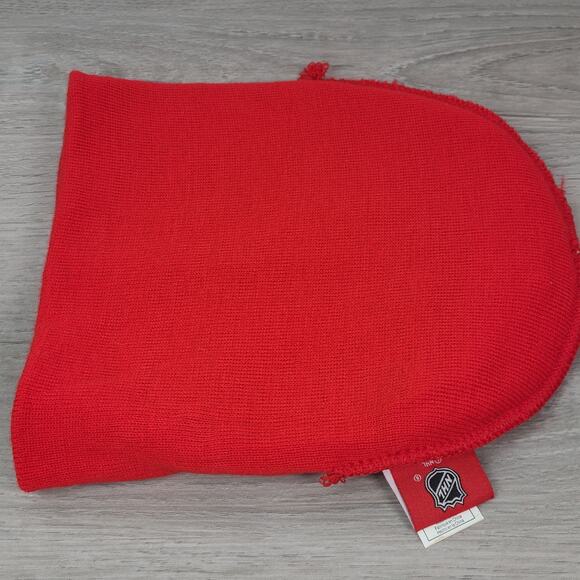 Chicago Blackhawks Reebok Cuffless Knit Beanie Hat Red NHL NWT - Picture 4 of 6